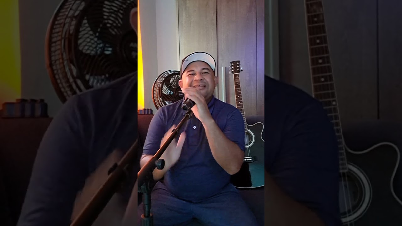 Cantando essa música  linda  o Paulinho jotas pj  a música  e traga  ela passarinho 