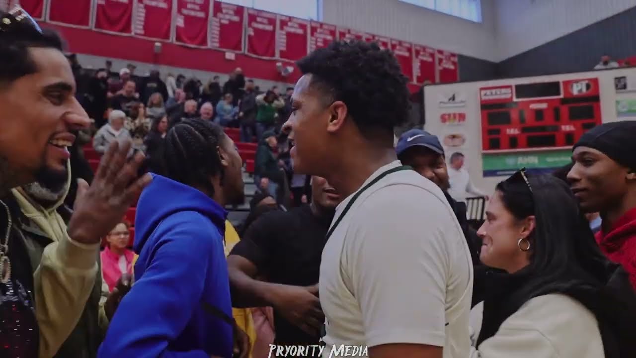 2 of the WPIAL's scoring leaders go head to head! | Belle Vernon vs Avonworth 4A Playoffs