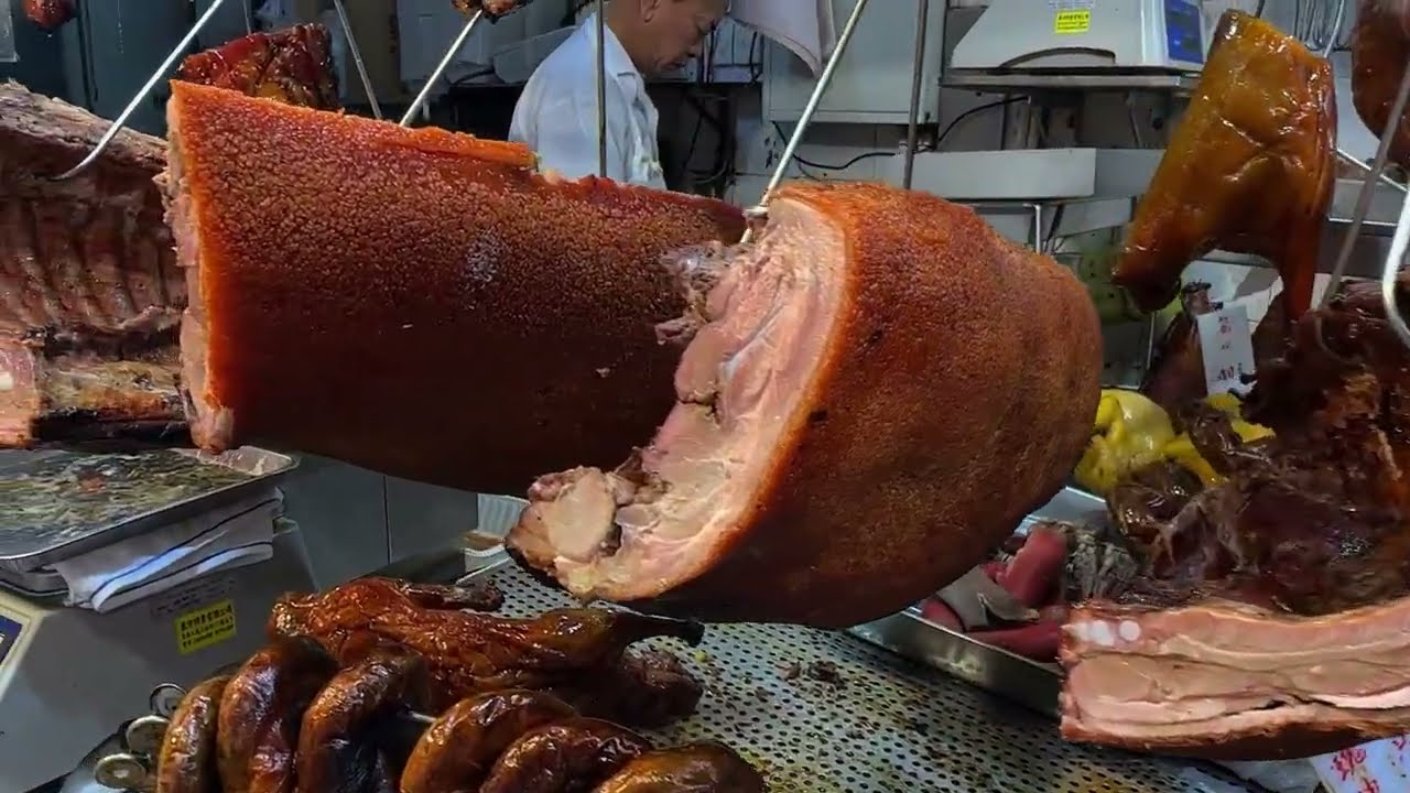 There is a sound when you bite into it! Who can withstand this crispy skin?#asmr  #food