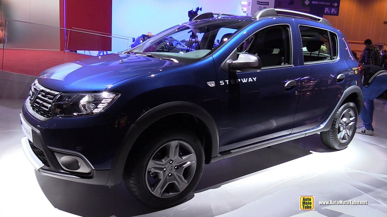 2017 Dacia Sandero Stepway - Exterior and Interior Walkaround - Debut at 2016 Paris Motor Show