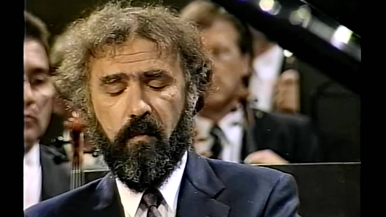 Mozart Piano Concerto No23-2M (2/3) Sándor Végh Radu Lupu Vienna Philharmonic