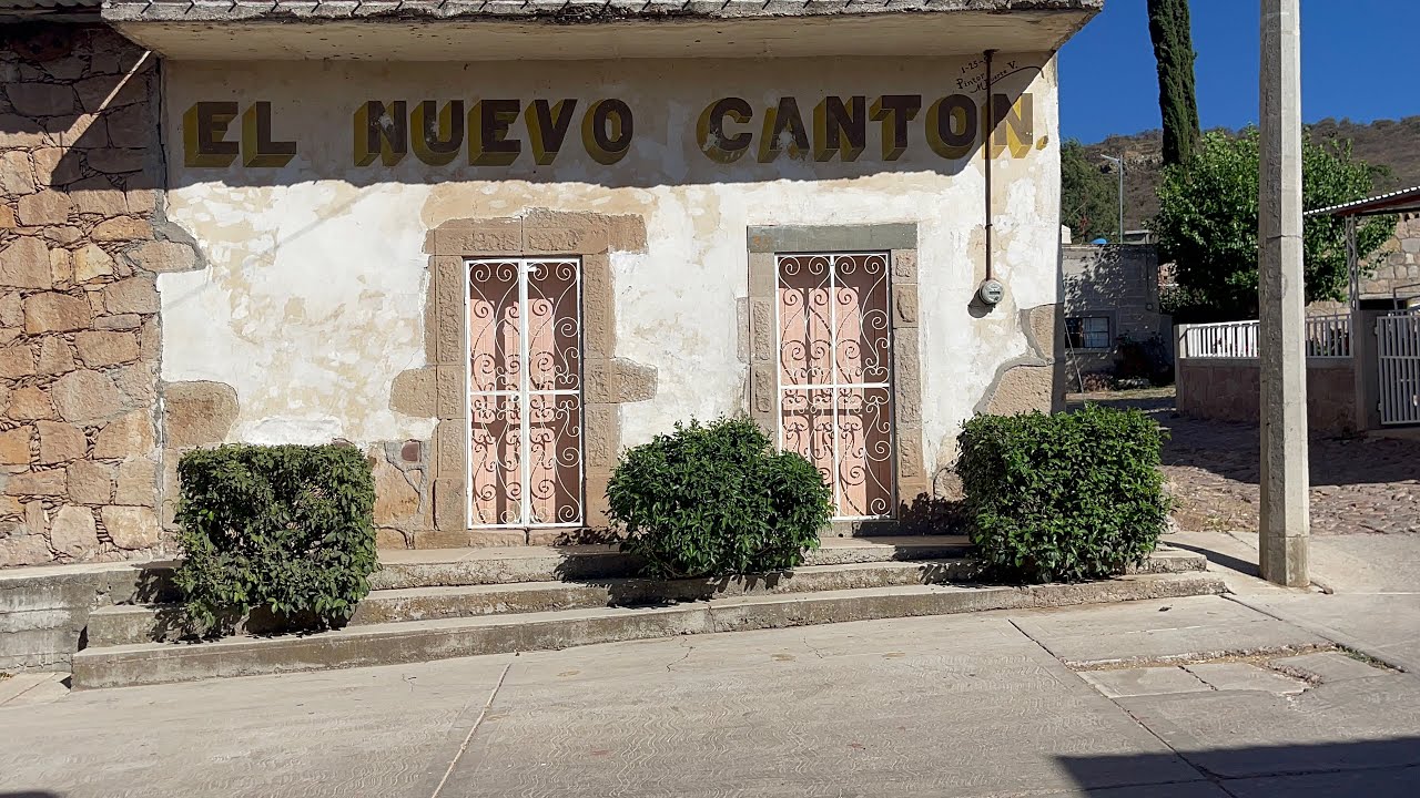 Bonitas casas de potrero de gallegos echas de pura cantera.