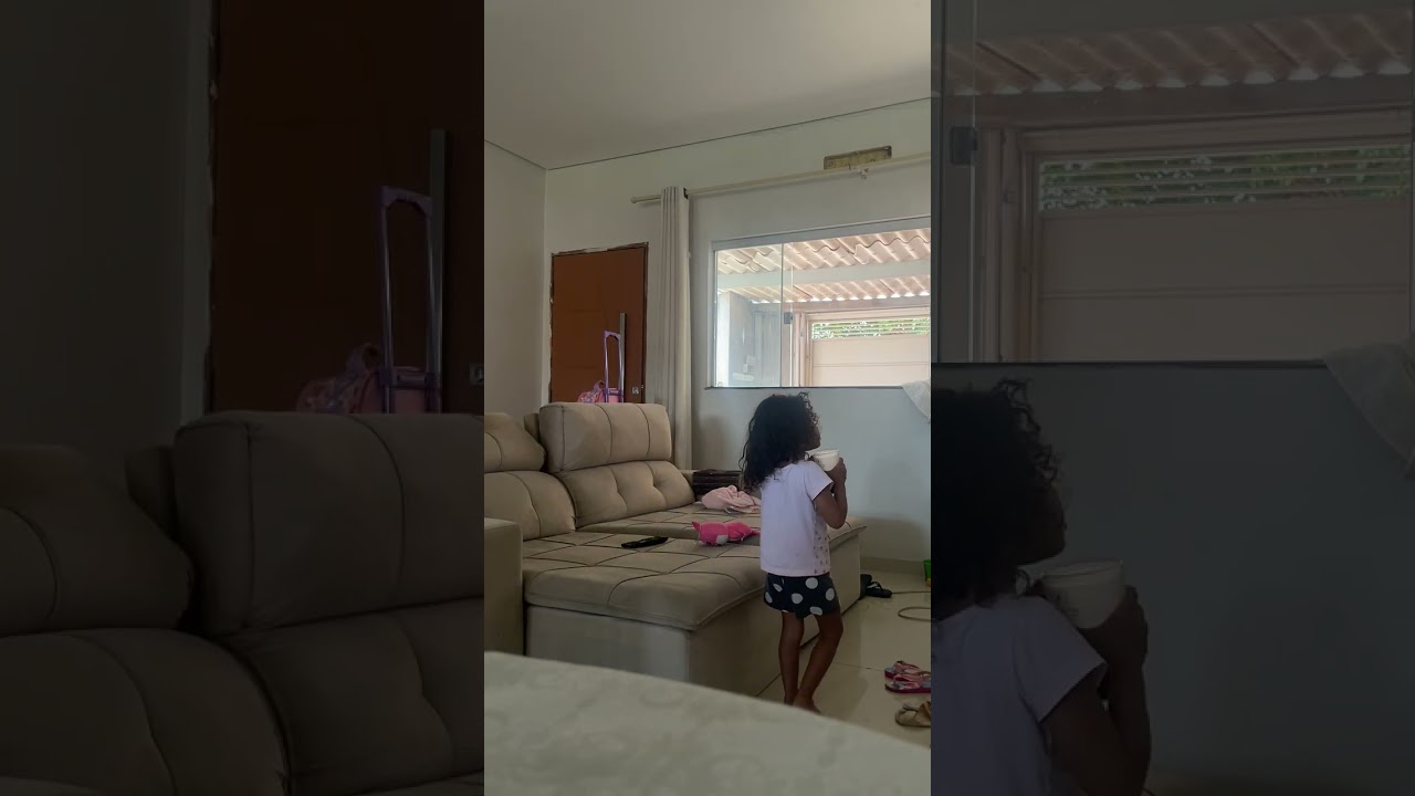 Bettina brincando 