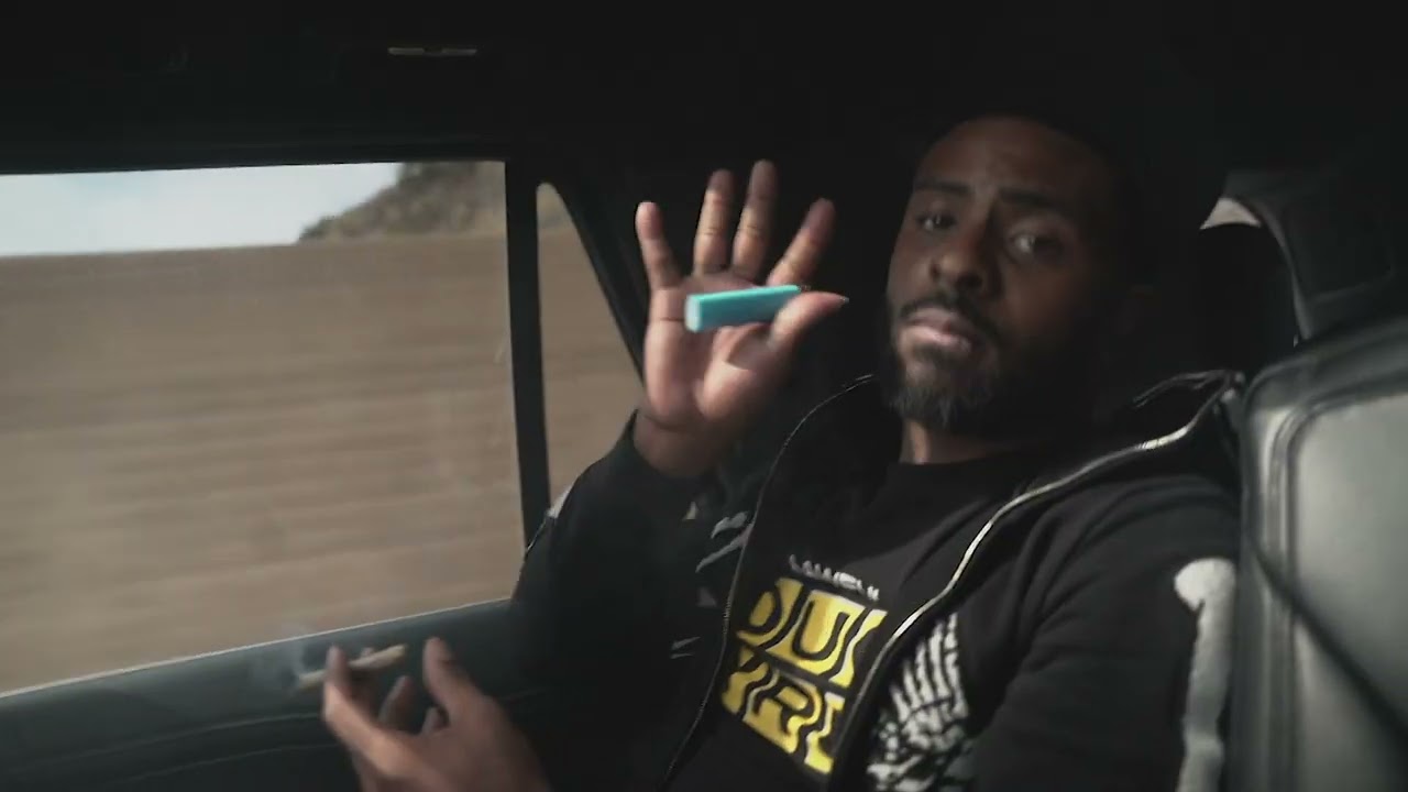 Acitomusic  - Trapaholic (Official Music Video) @InTheLobbyAudio