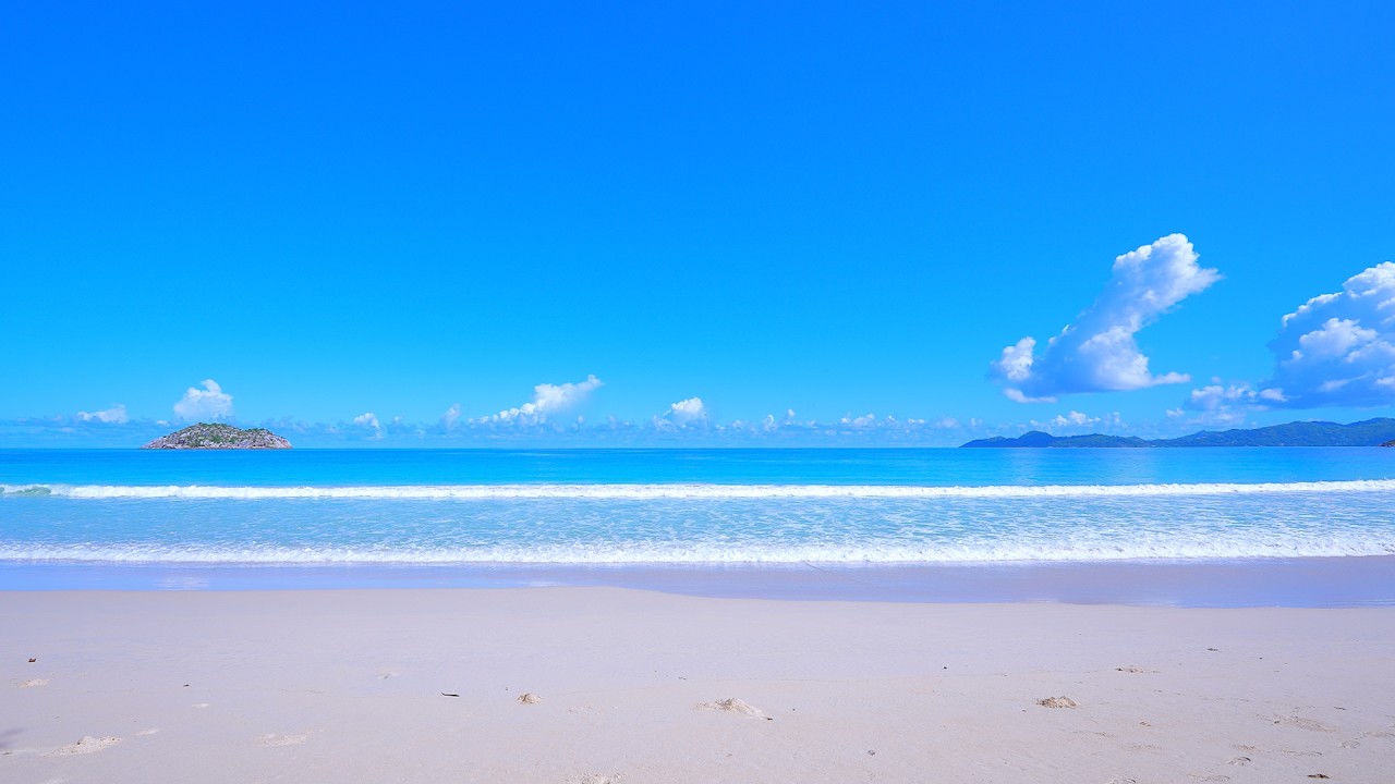 The Luxury Beach in Seychelles 🏝 Ocean Waves for Rest, Relaxation and Sleep.