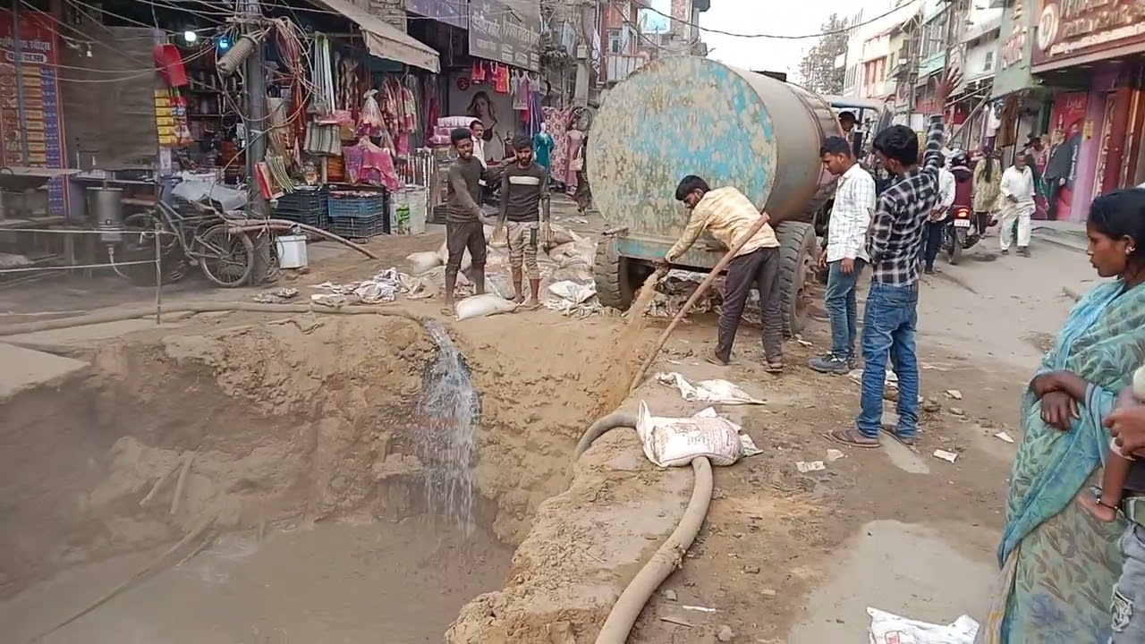 युद्ध स्तर पर उच्चस्तरीय पुल निर्माण कार्य शंकर चौक गांधी पथ चौक कपड़ा पट्टी महावीर चौक के बीच शुरू 