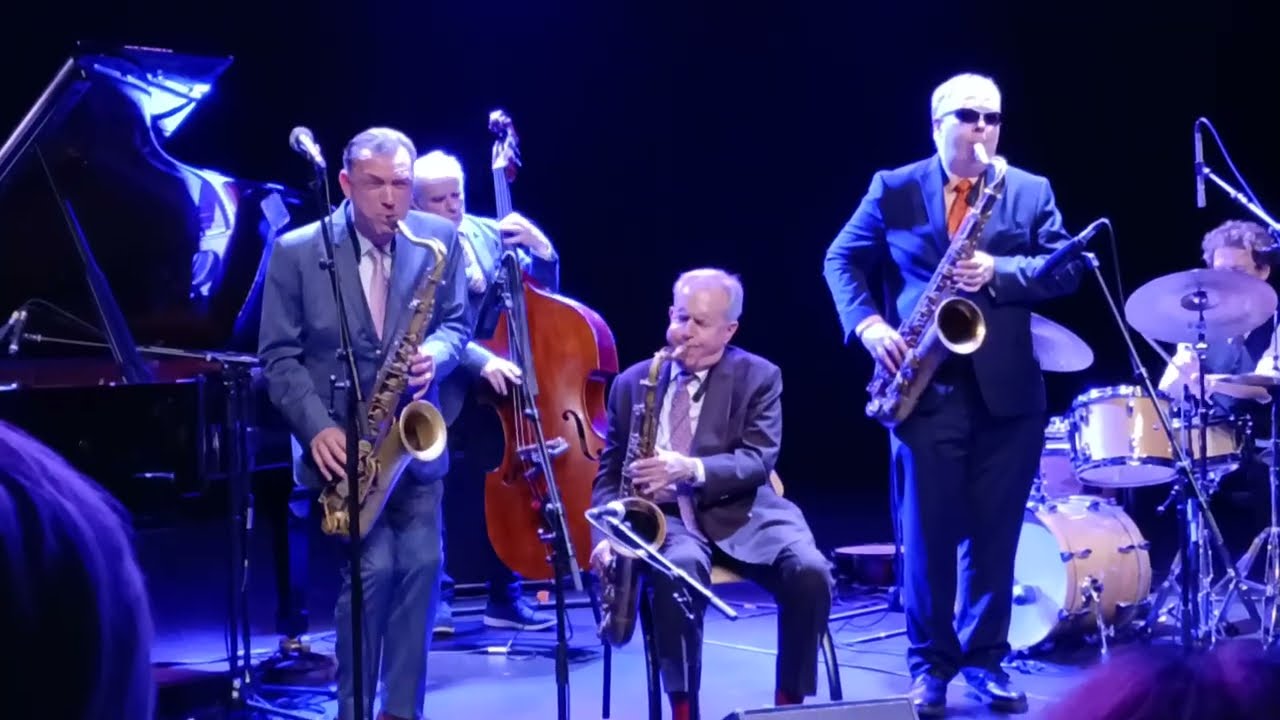 Smooth Sailing (Arnett Cobb) Scott Hamilton, Michel Pastre, Harry Allen