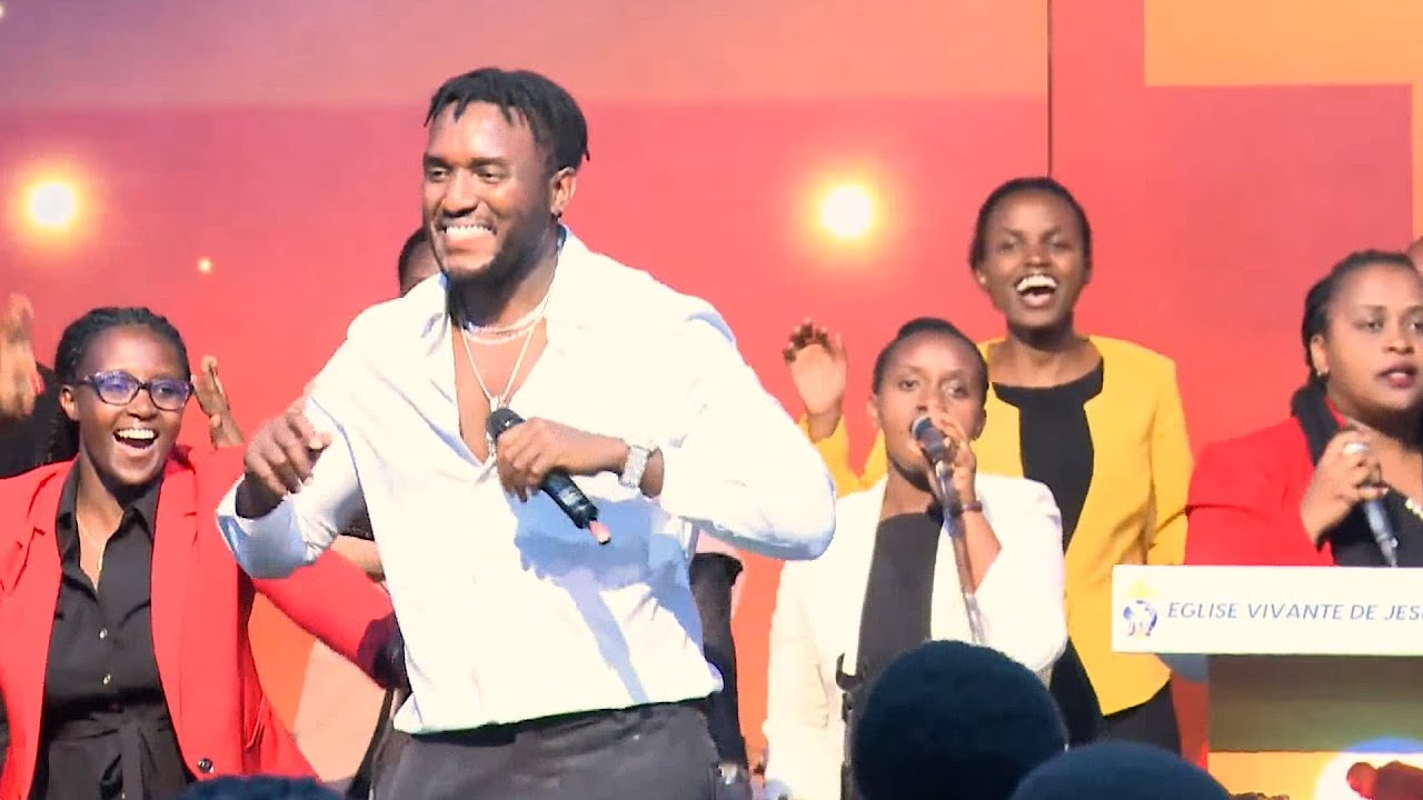 Ooh🥰The BEN MUGISHA ARATUNGURANYE MURUSENGERO MBERE YA the New Groove ARASENGEWE BYARI BYIZA