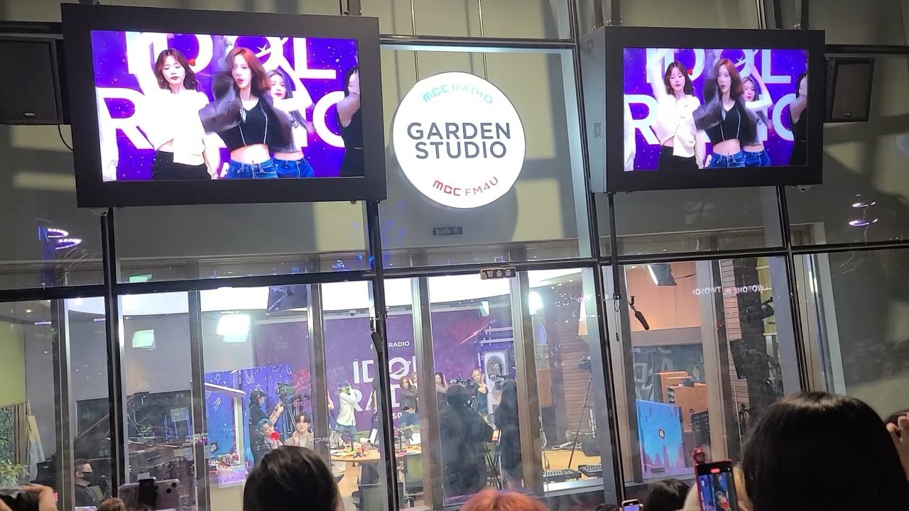 DreamCatcher(드림캐처) Dance Medley | IDOL Radio