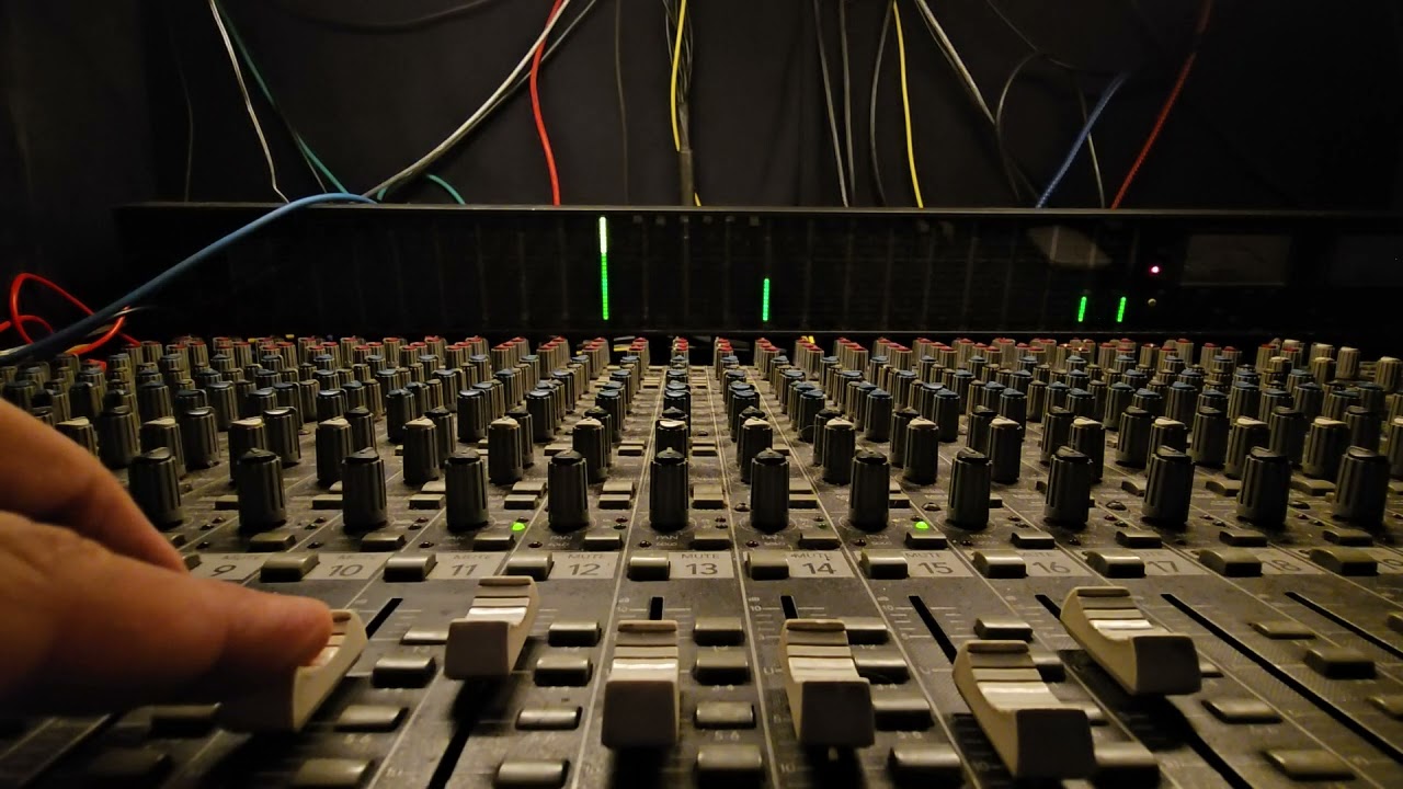 Fade to Grey Cover multipistes