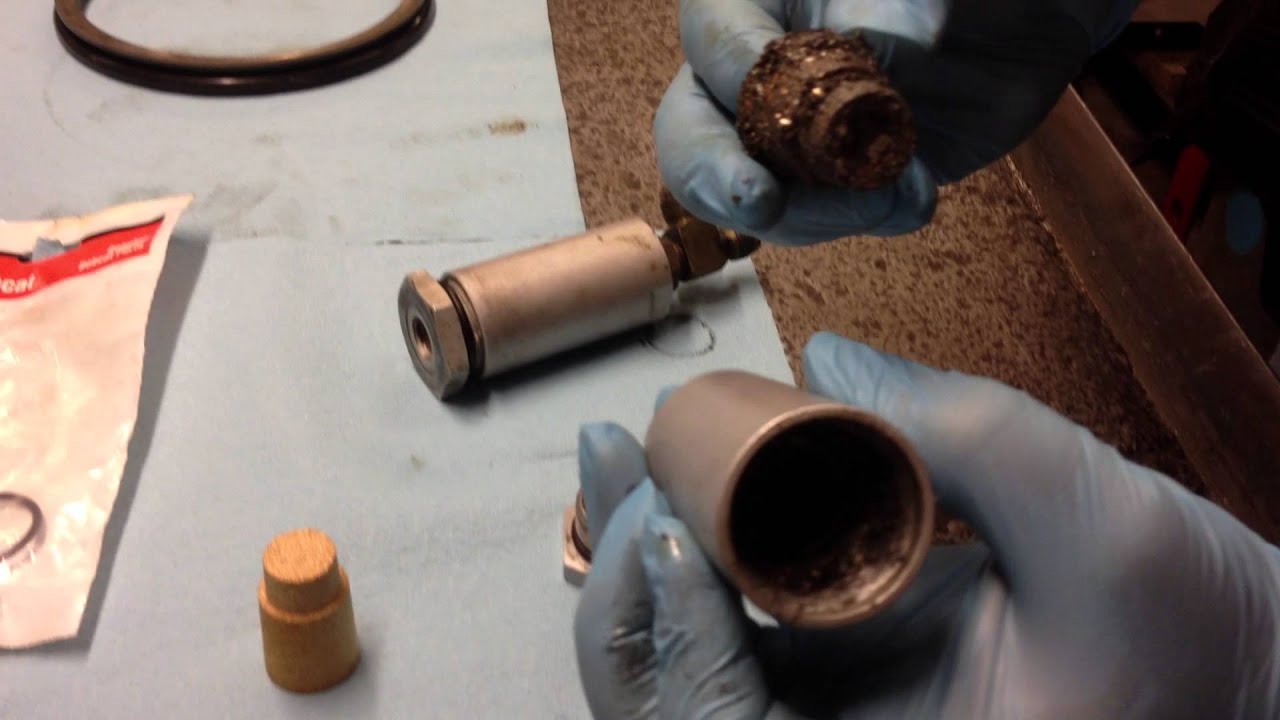 Bobcat Final Drive Motors - Case Drain Filter