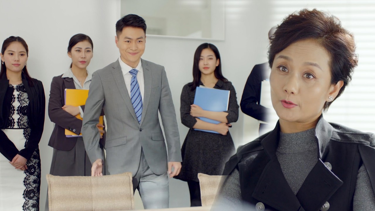 🎀【MOVIE】灰姑娘被經理惡意針對，怎料她的身分不簡單，這下經理慘了 #十年三月三十日 #好看中国电视剧 #爱情