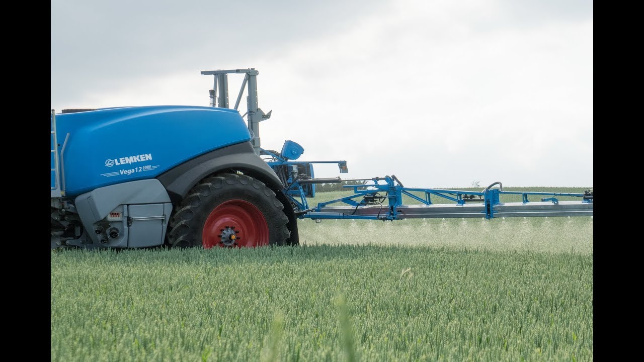 Причіпний обприскувач LEMKEN Vega 12