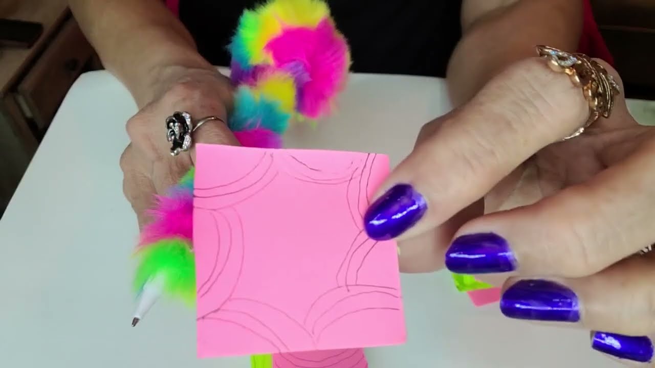 ASMR Rayando Hojitas