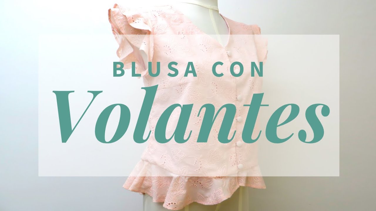 BLUSA CON VOLANTES O GOLAS