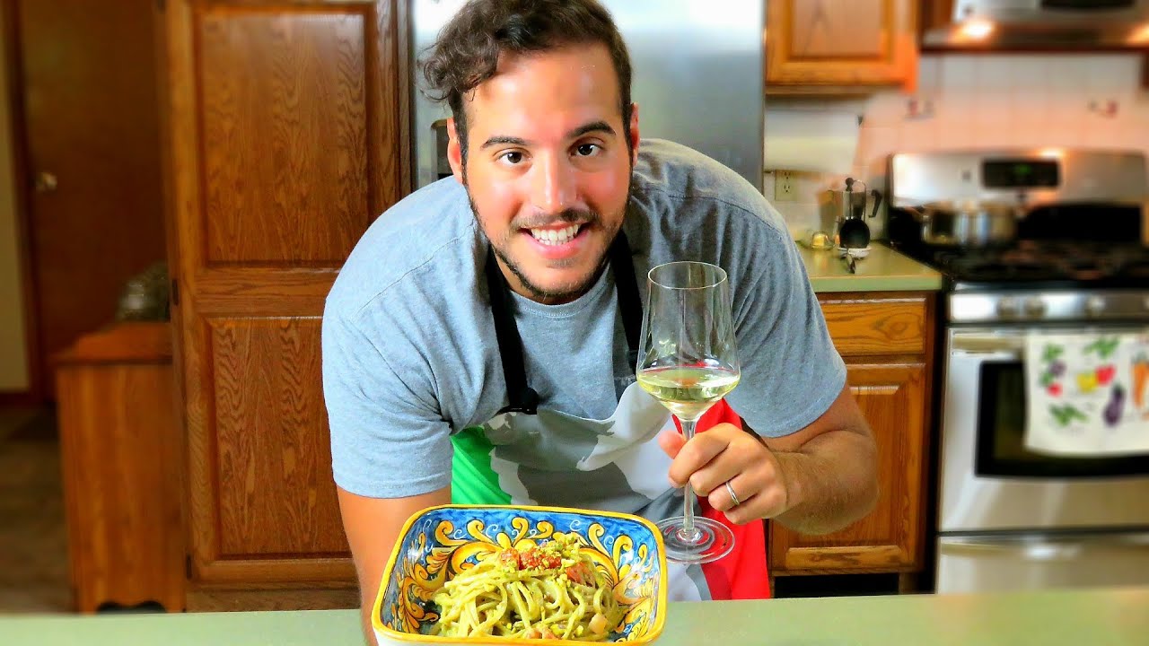 Sicilian Cheat Meal! Pistachio Pasta with Pancetta, Pecorino and White Wine. Easy and Simple Recipe.