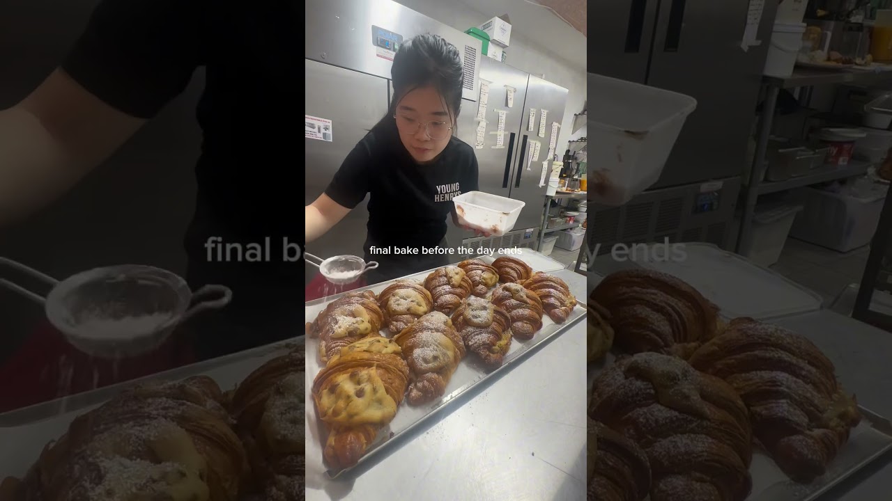 pov: 26yo viral cafe owner in Bondi 🥹 