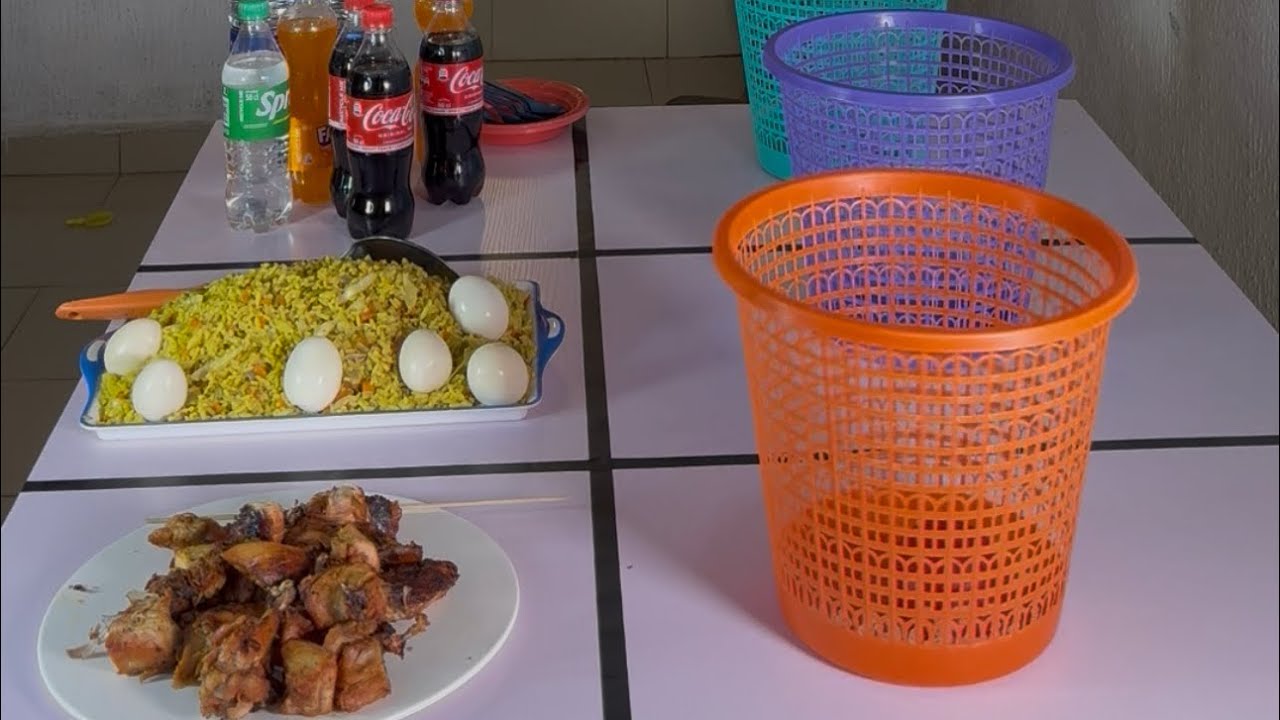 THE MOST FUNNY, INTERESTING & ENTERTAINING THROW A BALL INTO THE BASKET TO WIN A PRIZES CHALLENGE 