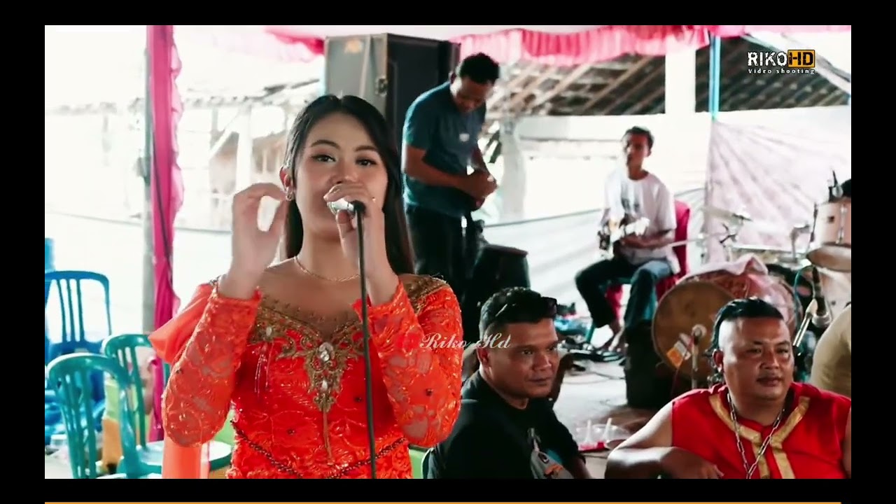 Bukit berbunga -satu jiwa(all artis putra Laras musik)Riko hd 