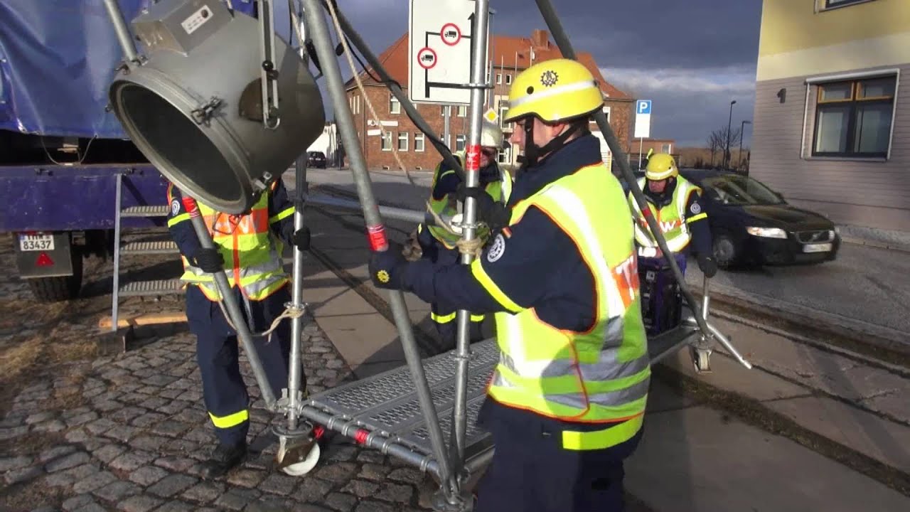 ...es werde Licht! Beleuchtung THW Magdeburg