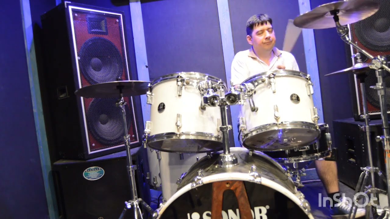 everybody but you. Drum 🥁 cover