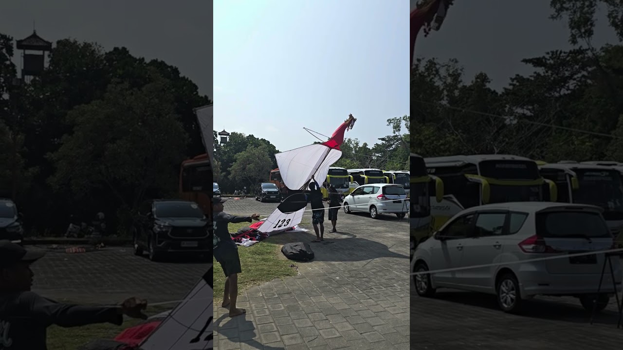 Layang Layang Besar di Bali diterbangkan 