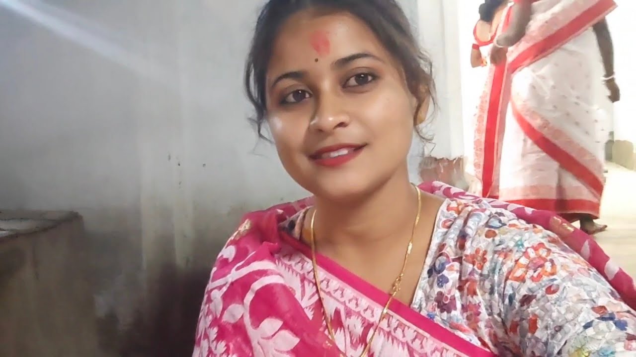 মহাদেবের কৃপায় শিবরাত্রি তে খুব ভালো করে পূজো দিতে পেরেছি মন্দিরে এত ভিড়💐 Video is late uploaded 💫