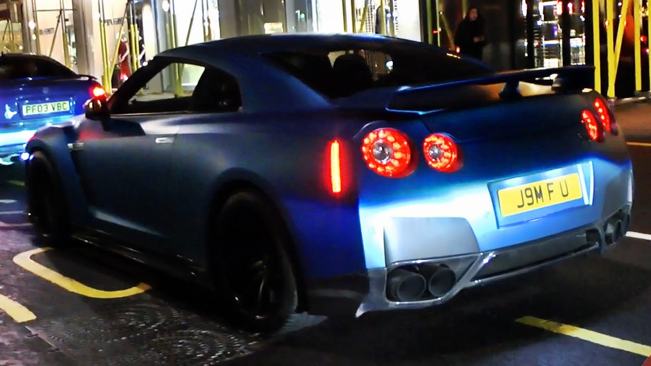 LOUD Nissan GT-R revs in London