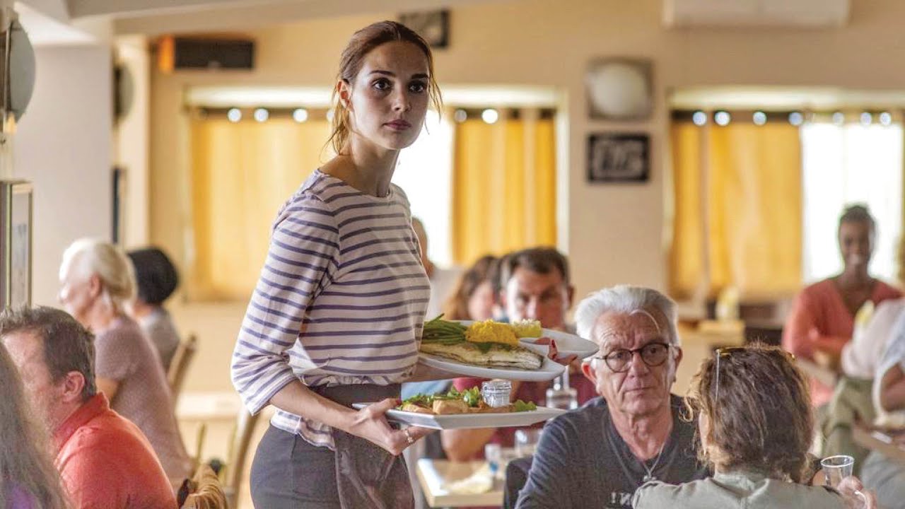 Работая официанткой, отец этой женщины оказался самым богатым миллионером