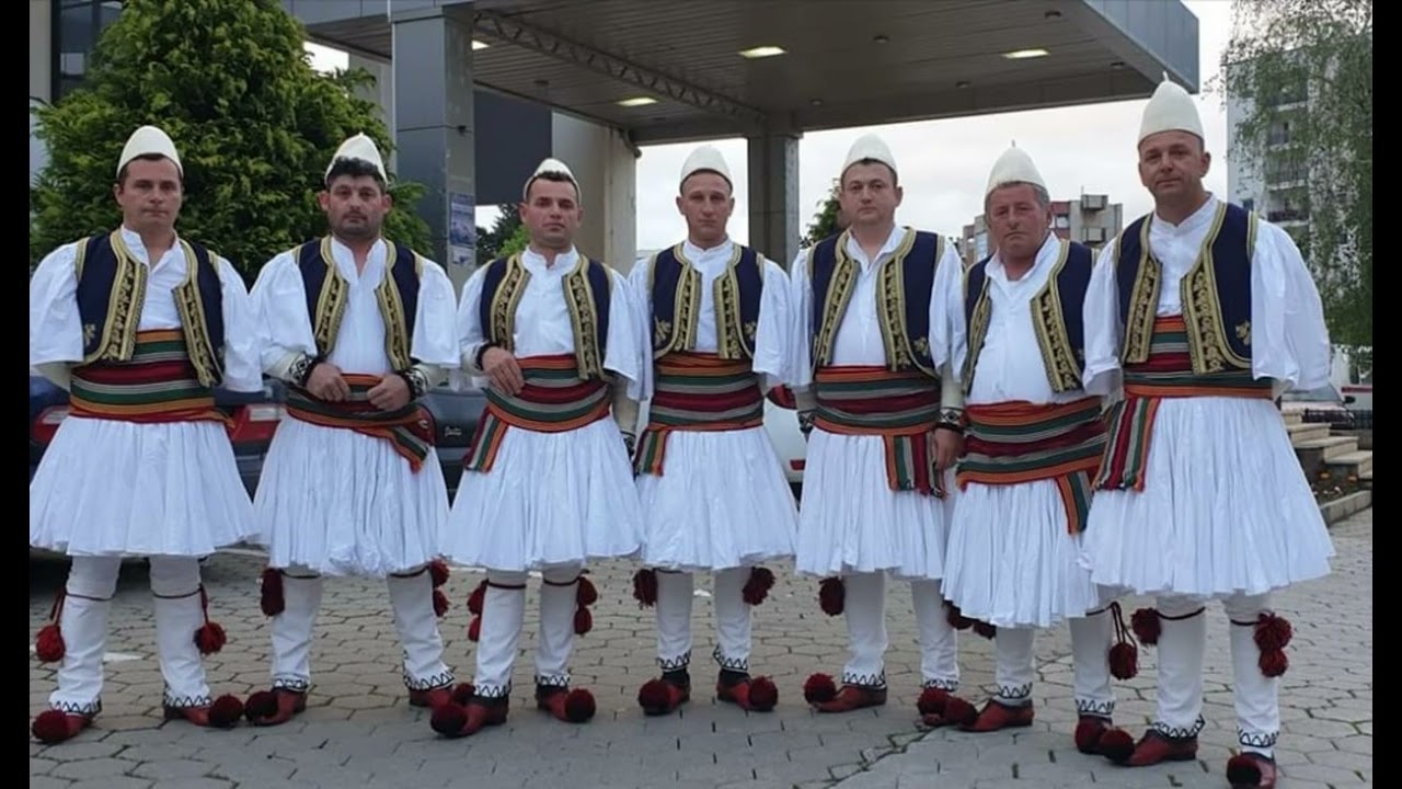 Grupi polifonik Saranda-Kolazh Kenge labe