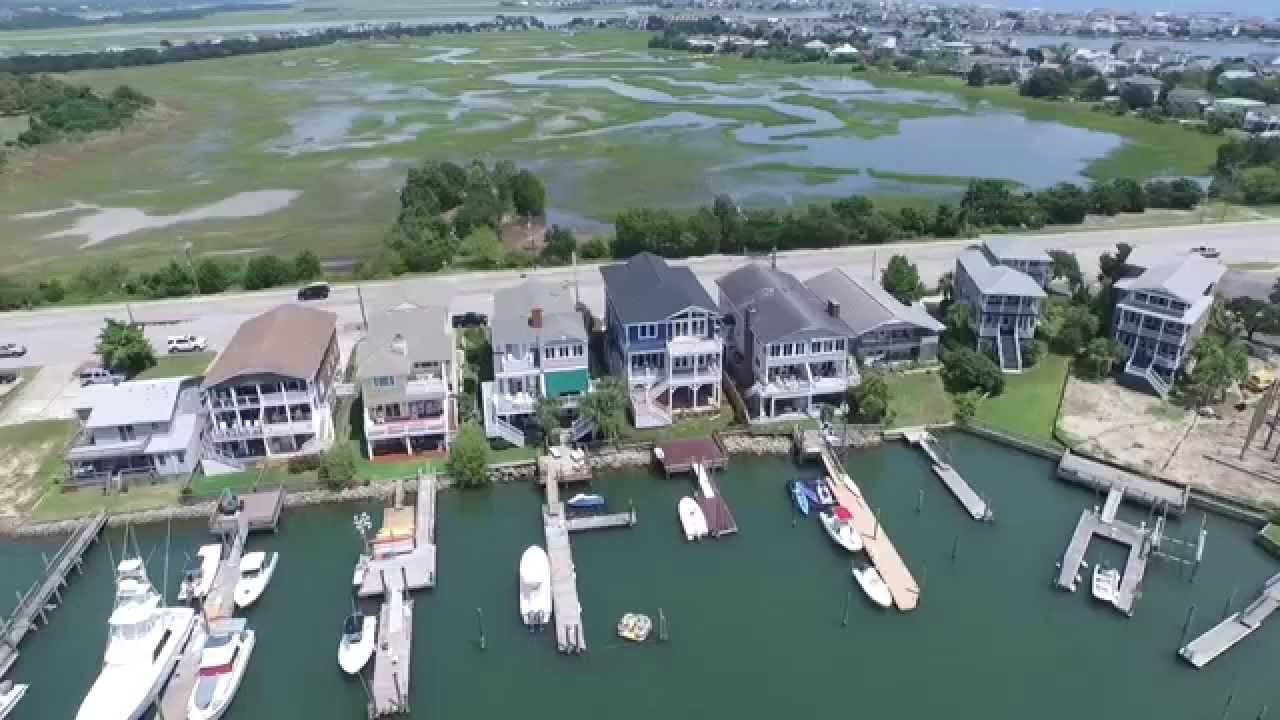 Wilmington Real Estate Agent: 462 Causeway Drive Wrightsville Beach NC