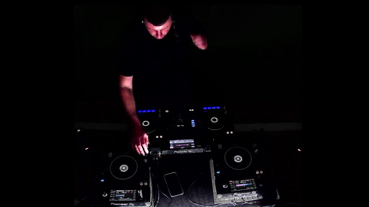 Live @ The Grezidence for Hard House, Trance & Techno