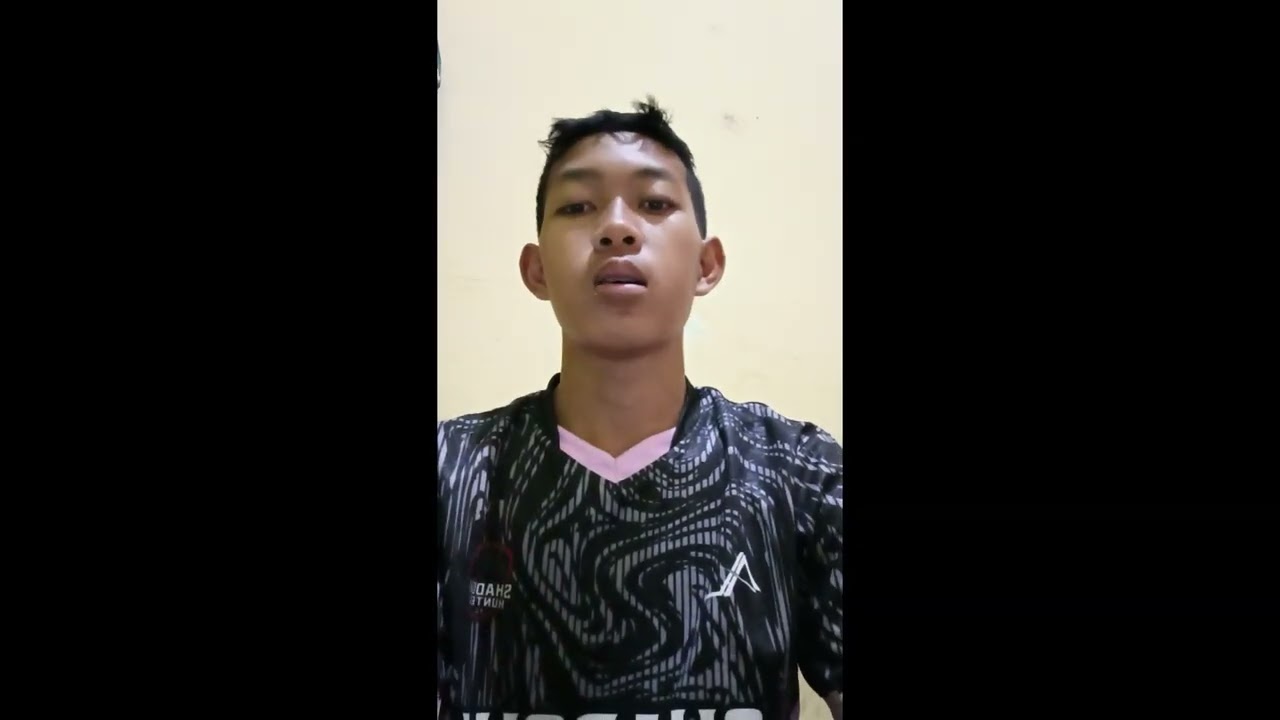 Membaca sajak sunda #tugassekolah #smancis #dirumahaja #bismillah 