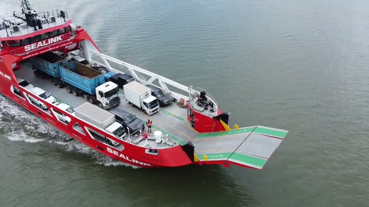 SEA QUEST. SeaLink’s new ferry.