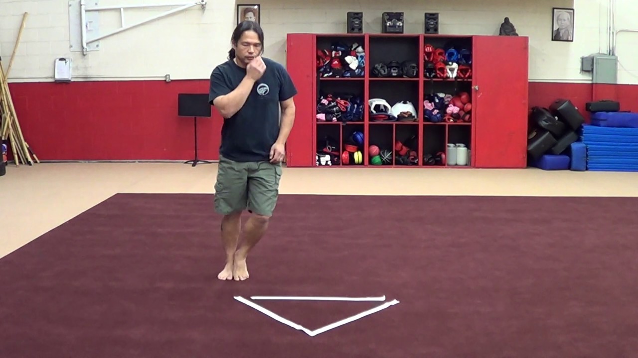 Forward Triangle footwork - broken and fluid