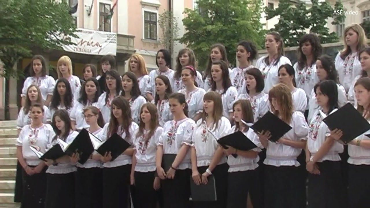 Bartók Béla Leánykar - Még azt mondják nem illik