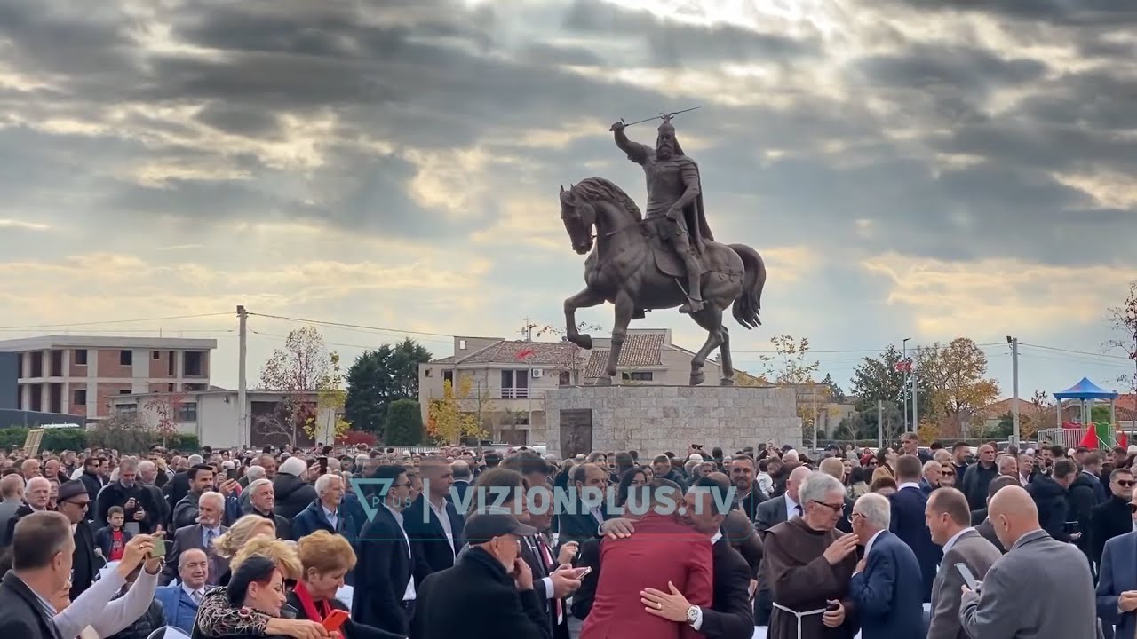 Inaugurohet në Tuz të Malit të Zi, shtatorja e heroit kombëtar Gjergj Kastriot Skënderbeu