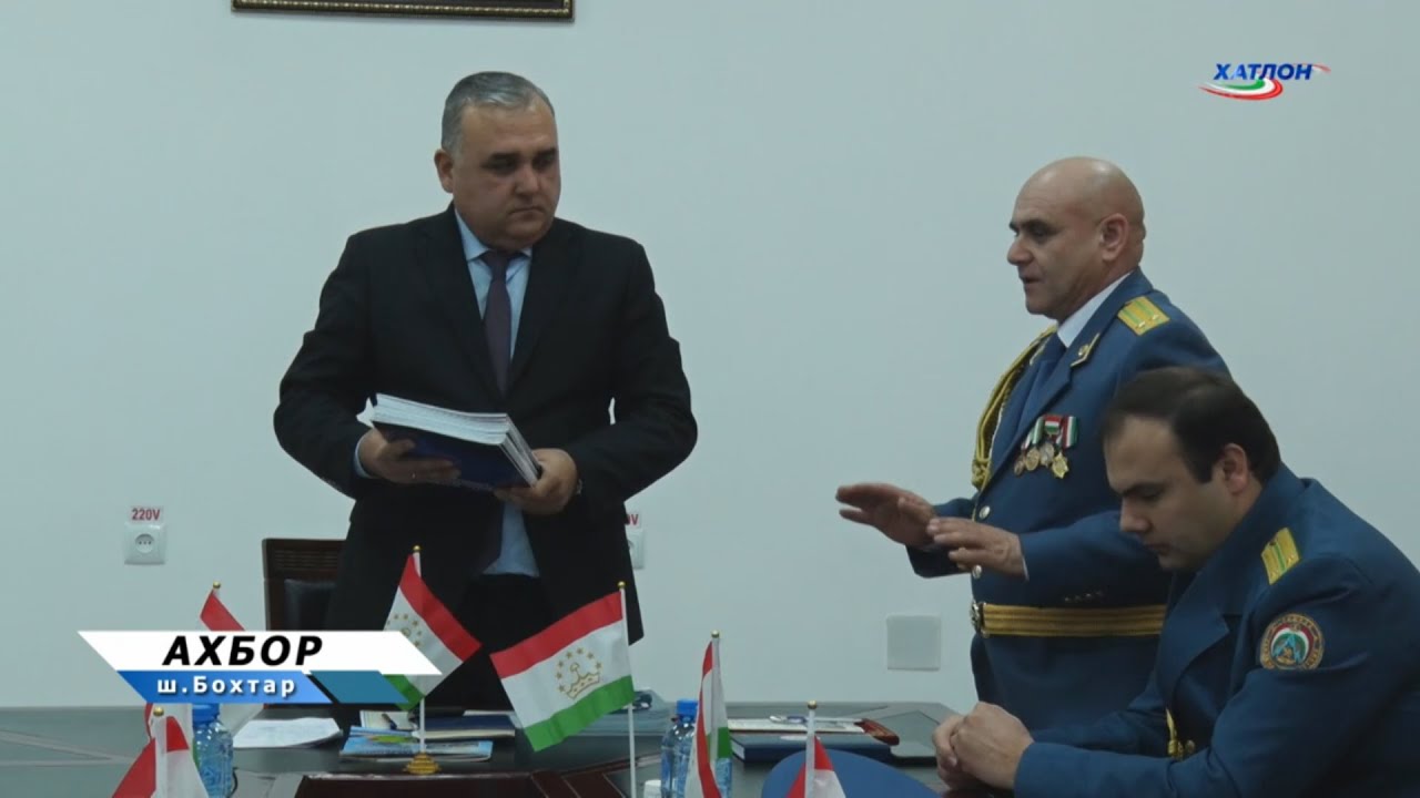 Чорабинӣ бахшида ба Рӯзи гумрукчиён дар Донишгоҳи давлатии Бохтар ба номи Носири Хусрав