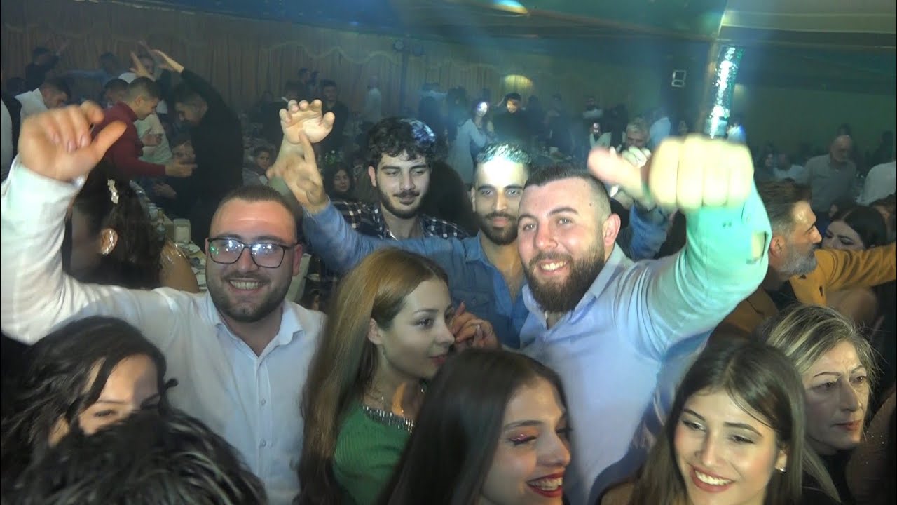 النجم محمد عيد  حفلة رأس السنة مطعم ضو القمر 2024