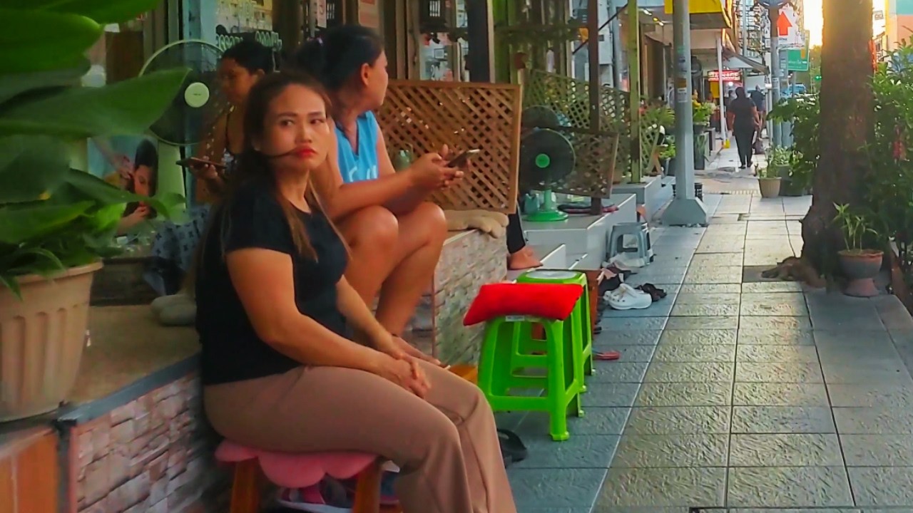 🇹🇭 [4K] Pattaya Klang Road massage shops - Pattaya Thailand 2026