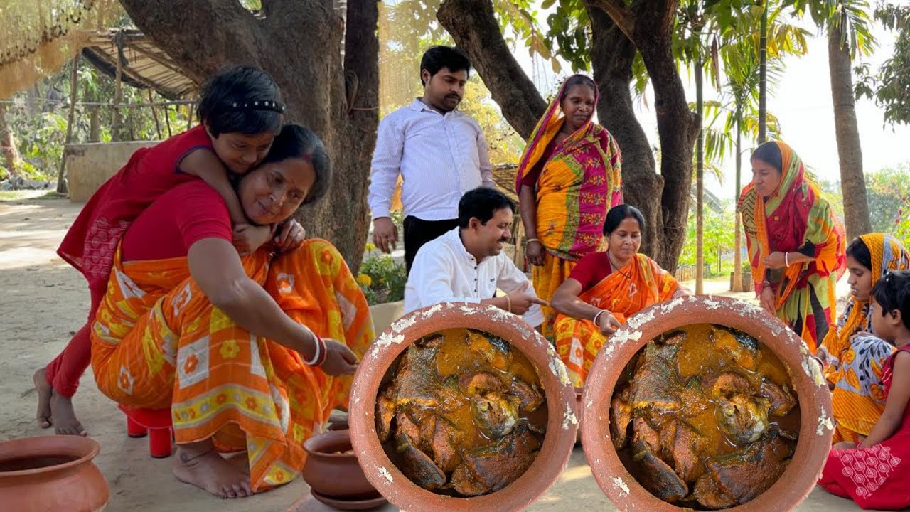 আমাদের বাড়িতে এই প্রথমবার  মাটির হাড়িতে কই মাগুর মাছ ভাপা রান্না হল || My Family Vlog..