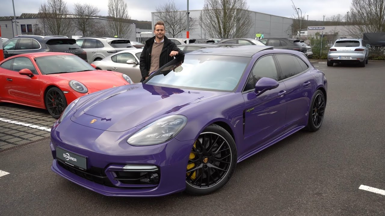 250.000 €. Porsche Panamera Turbo 2023 S E-Hybrid Sport Turismo Ultraviolet.