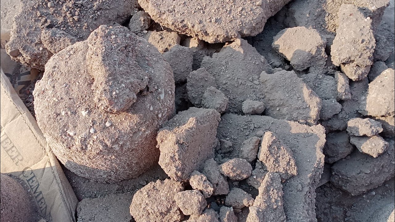 ASMR:New/Special Video for @AzeeplAyz 💖 Dusty Crunchy Mud#asmr #relaxingsounds #crumbling