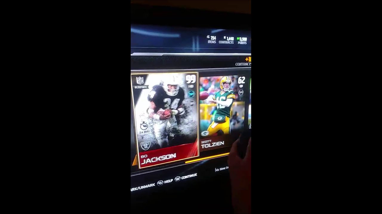 I got Bo Jackson!!!