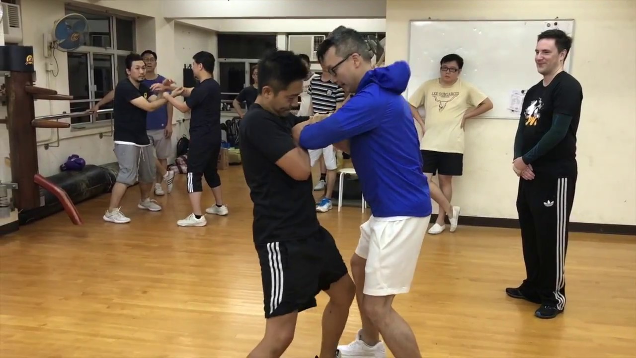Sifu Jerry Yeung from PVT H.K ( Pure Ving Tsun Hong Kong ) on neck grabbing .