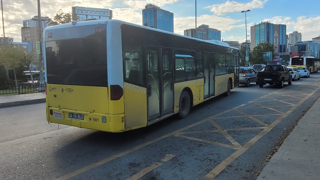 İstanbul Da 19SK İle Yenidoğan - Sarigazı - Kozyataği Metro Arasında Otobüsle Seyehati 