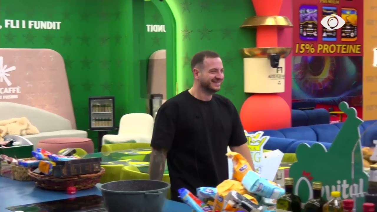 Gjesti në gjumë, Xumi e lyen në fytyrë - Big Brother Albania VIP 4