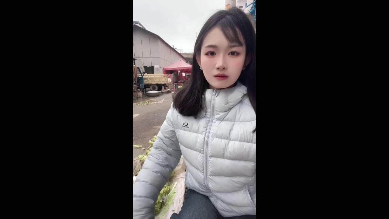 Market Stall Girl