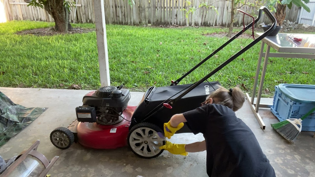 ASMR!! Cleaning Vlog!!🧽🧼🦠Deep Cleaning A Lawn Mower!!
