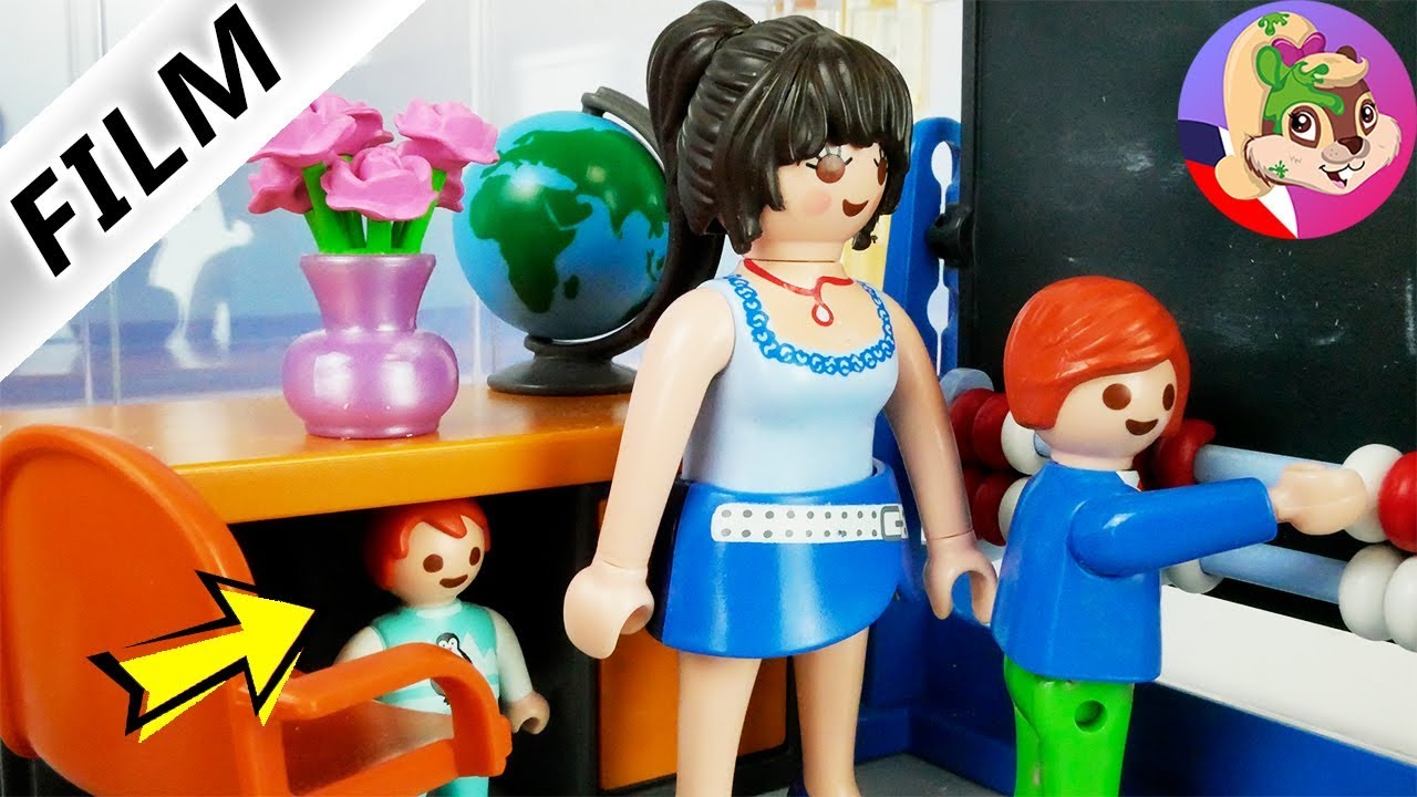 Playmobil příběh | 24 hodin pronásledování! | Ema odkrývá Julianovi lži | Rodina Dvořákova